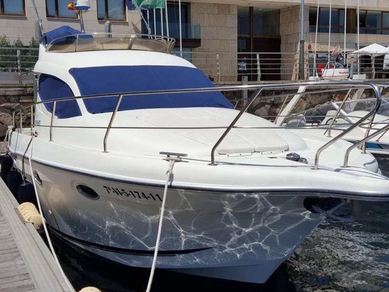 Book yachts online - motorboat - StarFisher 34L - Por La Mar - rent