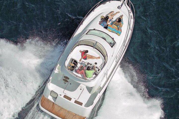 Book yachts online - motorboat - StarFisher 34L - Por La Mar - rent