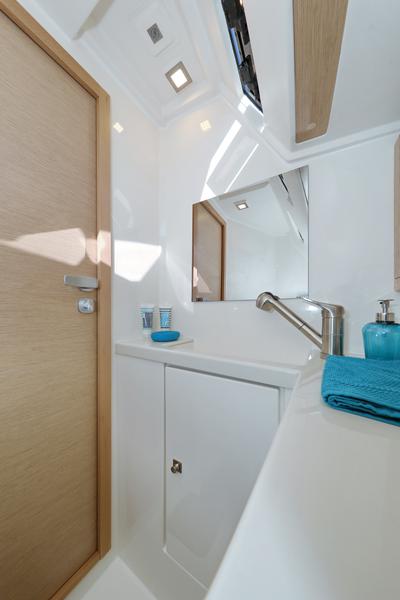 Book yachts online - sailboat - More 40 - Larthia - rent