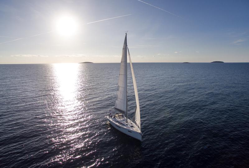 Book yachts online - sailboat - More 40 - Hanunia - rent