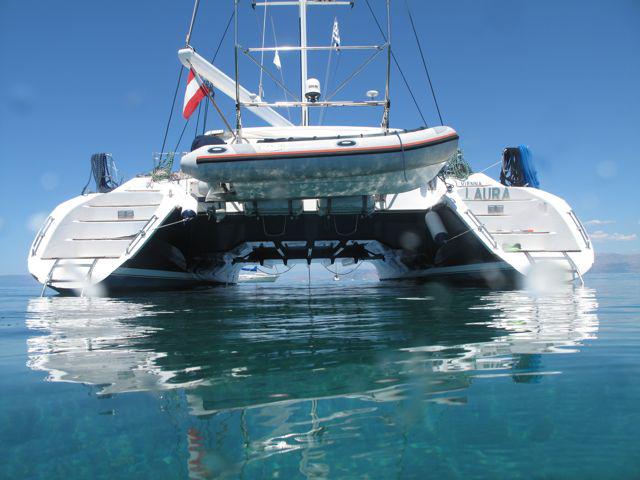 Book yachts online - catamaran - Privilege 45 - Laura - rent