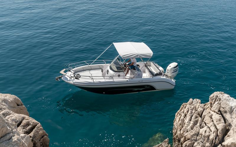 Book yachts online - motorboat - Ranieri Voyager 23S - no name - rent