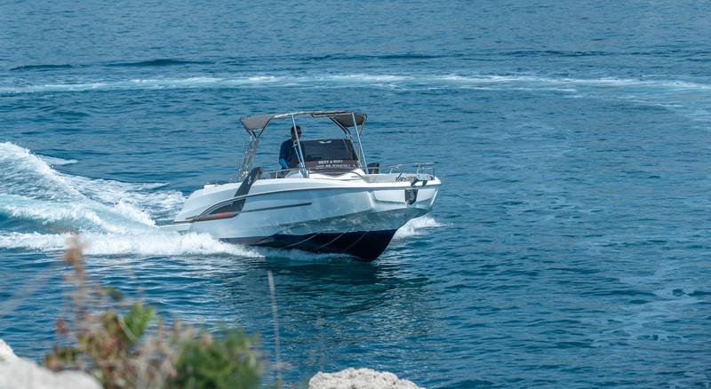 Book yachts online - motorboat - Beneteau Flyer 7.7 Spacedeck - no name - rent
