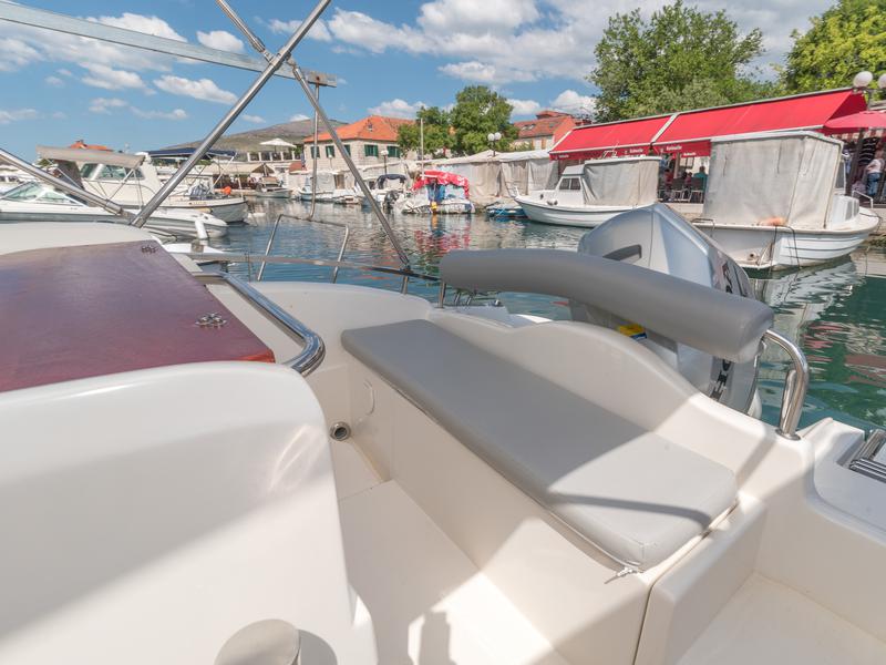 Book yachts online - motorboat - Lexia Saona 20 - no name - rent