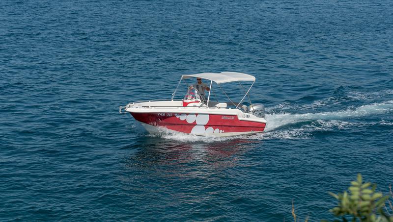 Book yachts online - motorboat - Lexia Saona 20 - no name - rent