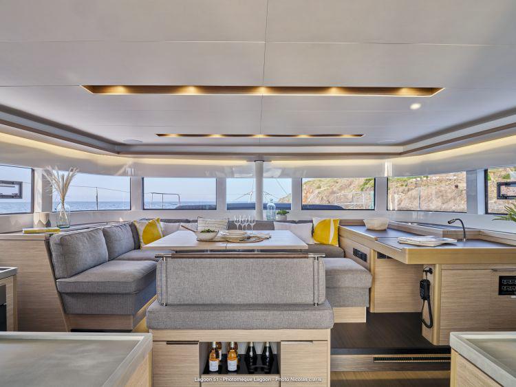 Book yachts online - catamaran - Lagoon 51 - Nordvær - rent