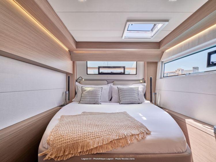 Book yachts online - catamaran - Lagoon 51 - Nordvær - rent