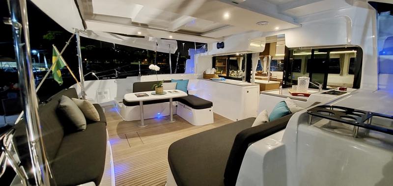 Book yachts online - catamaran - Lagoon 46 OW - BYC PARATY  - rent