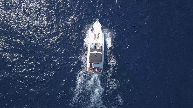 Book yachts online - motorboat - Cruisers 44 - GAP'S - rent