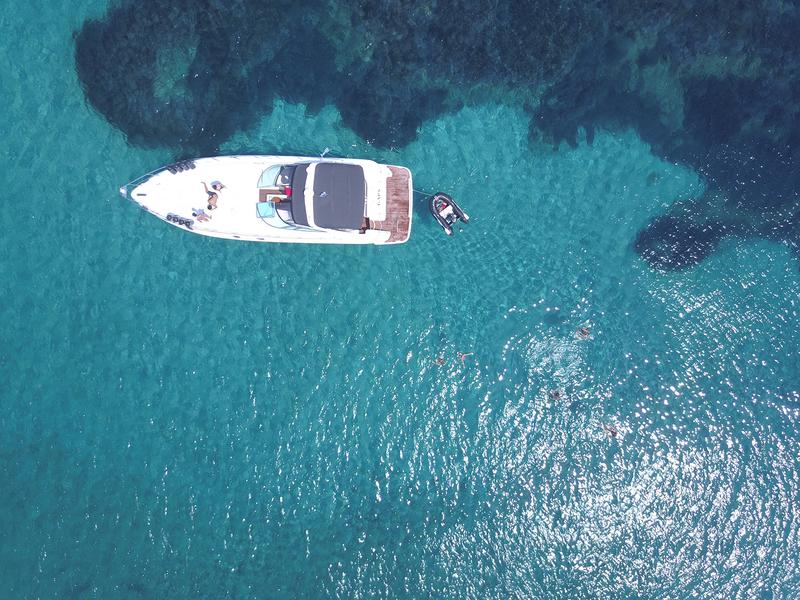 Book yachts online - motorboat - Cruisers 44 - GAP'S - rent