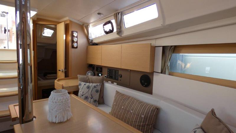 Book yachts online - sailboat - Oceanis 35 - Oceanis 35 (2016) - rent