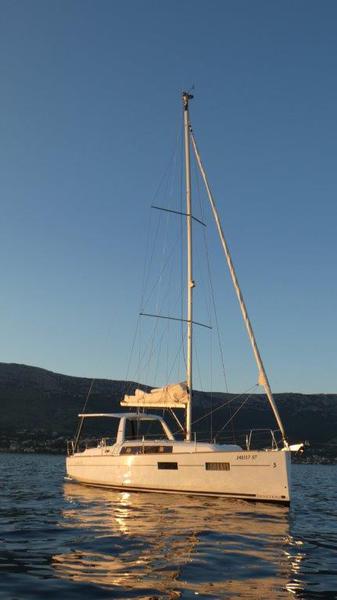 Book yachts online - sailboat - Oceanis 35 - Oceanis 35 (2016) - rent