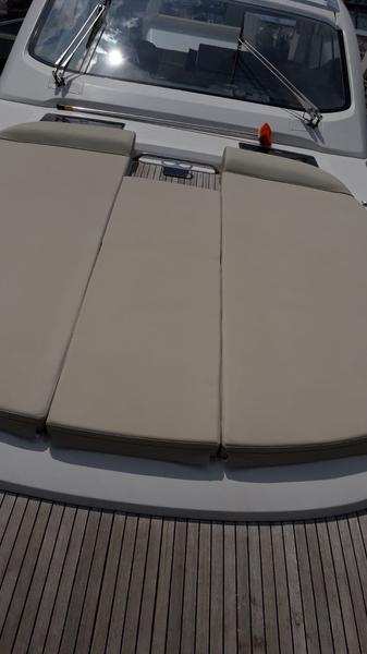 Book yachts online - motorboat - Bavaria 43 HT Sport - Gustel - rent