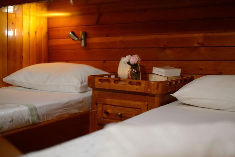Book yachts online - other - Gulet - Almira - rent