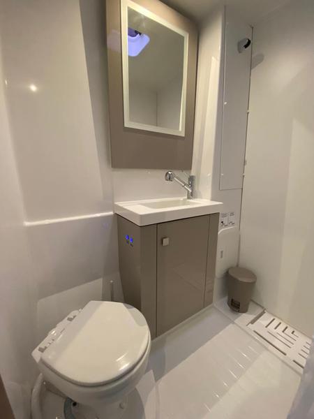 Book yachts online - catamaran - Astréa 42 - Ooga Chaka - rent