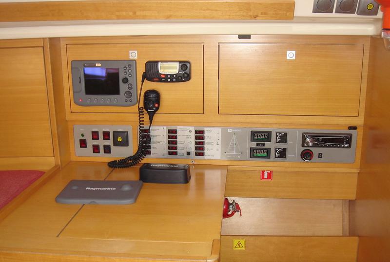Book yachts online - sailboat - Elan 340 - Golf - rent