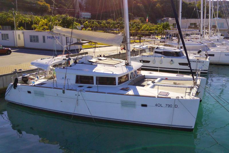 Book yachts online - catamaran - Lagoon 450 - Opera Prima - rent