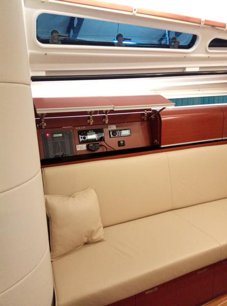 Book yachts online - sailboat - Dehler 38SQ - Break Free - rent