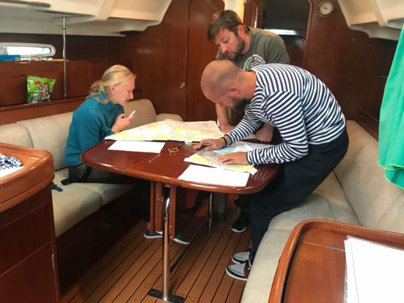 Book yachts online - sailboat - First 36.7 - Grote Beer - rent