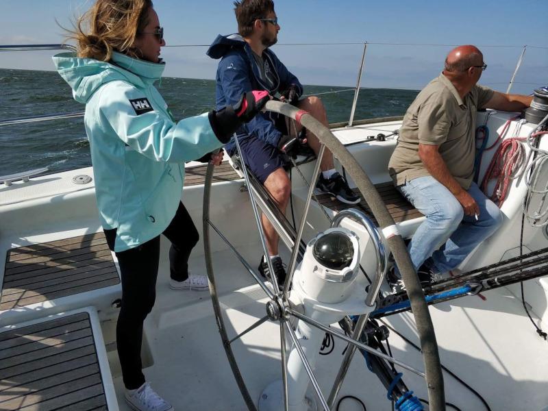 Book yachts online - sailboat - First 36.7 - Grote Beer - rent