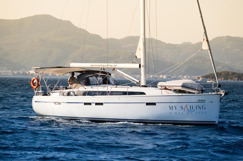 Book yachts online - sailboat - Bavaria Cruiser 46 - Afalina - rent