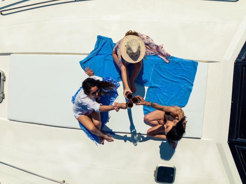 Book yachts online - motorboat - Princess F55 - Mirage - rent