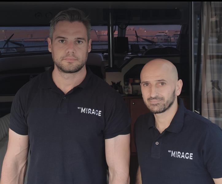 Book yachts online - motorboat - Princess F55 - Mirage - rent