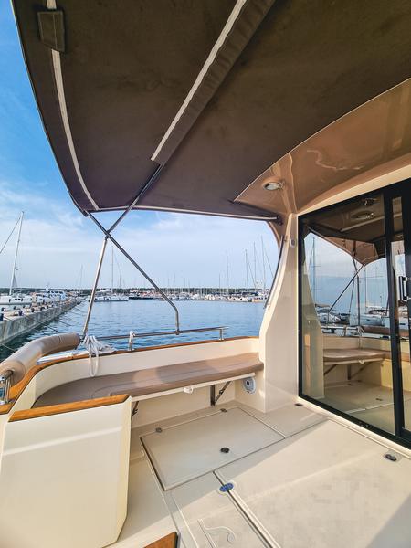 Book yachts online - motorboat - Leidi 800R - Leidi D - rent