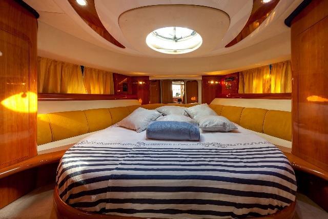 Book yachts online - motorboat - Cranchi 50 - TUKI U REMO - rent