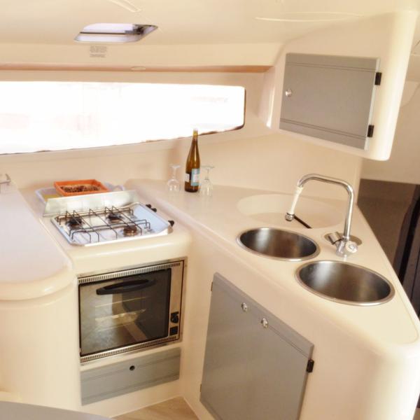 Book yachts online - catamaran - Athena 38 - North Cat 1 - rent