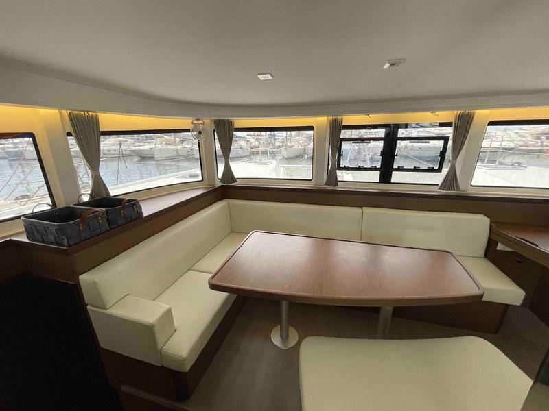 Book yachts online - catamaran - Lagoon 42 - A/C &amp; WM - Rosa Dei Venti - rent