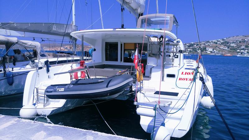 Book yachts online - catamaran - Lagoon 39 - Lion Royal - rent
