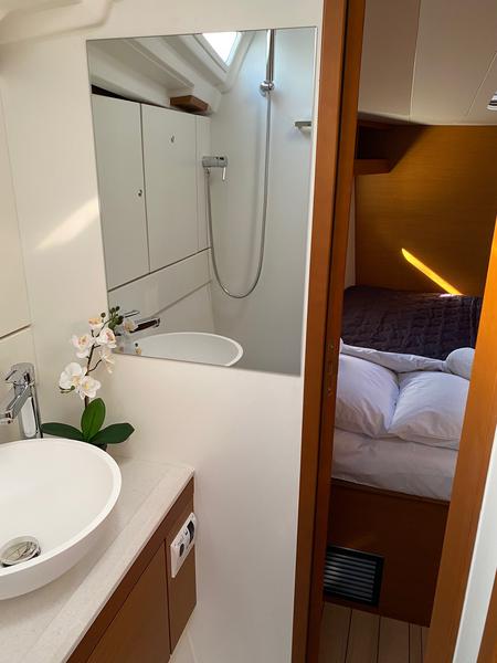Book yachts online - sailboat - Jeanneau 54 - AEGEAN STAR - rent