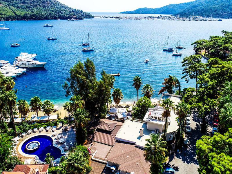 Book yachts online - catamaran - Lagoon 46 - Timothy - rent
