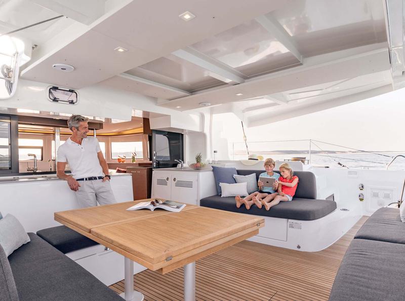 Book yachts online - catamaran - Lagoon 46 - Karamel - rent