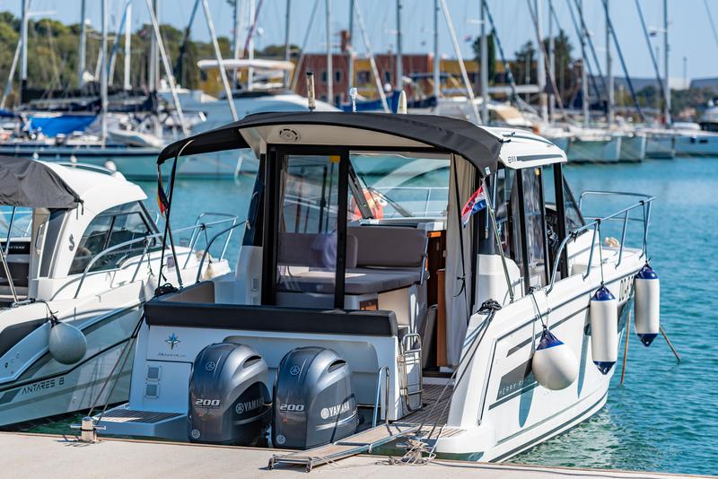 Book yachts online - motorboat - Merry Fisher 895 - Kim - rent