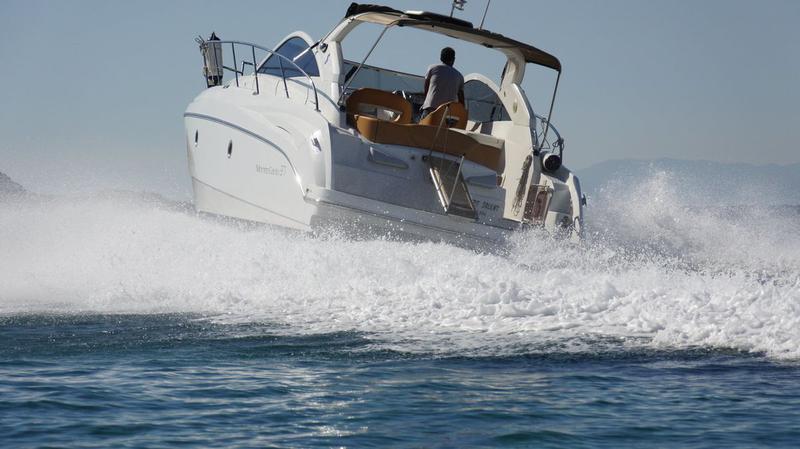 Book yachts online - motorboat - Monte Carlo 37 Open - Port Solent - rent