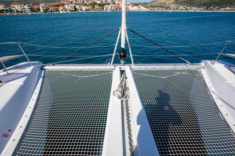 Book yachts online - catamaran - Lagoon 46 Owner Version - Unbound - rent