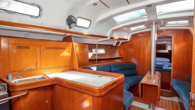 Book yachts online - sailboat - Beneteau Oceanis 343 - YAKUBU - rent