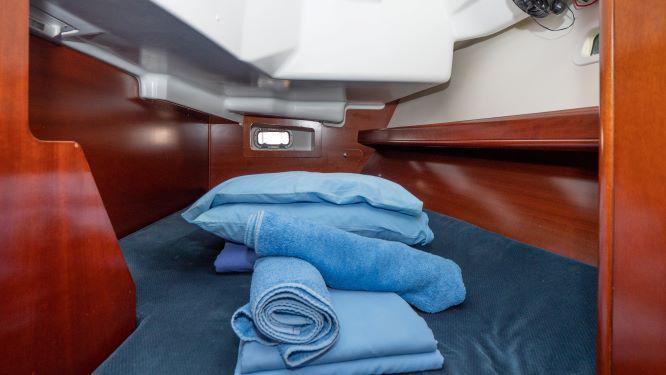 Book yachts online - sailboat - Beneteau Oceanis 343 - YAKUBU - rent
