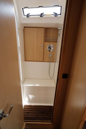 Book yachts online - sailboat - Bavaria Cruiser 45 - BUNTY - rent