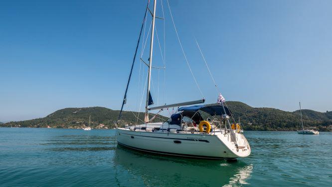 Book yachts online - sailboat - Bavaria Cruiser 39 - IONA - rent