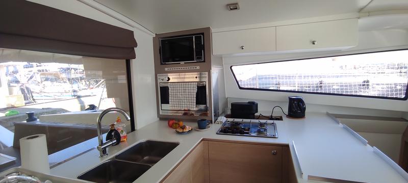 Book yachts online - catamaran - Bali 4.5 Open Space - Albert - rent