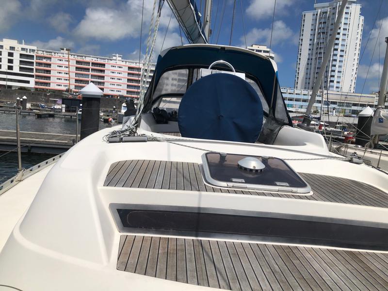 Book yachts online - sailboat - Dufour 39CC - Rafale - rent