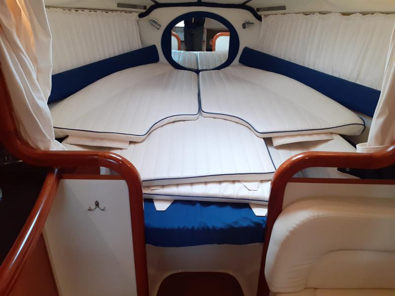 Book yachts online - motorboat - Airon M. 325 - SEAKOS - rent
