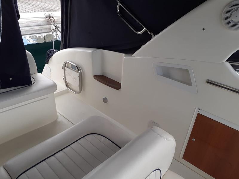 Book yachts online - motorboat - Airon M. 325 - SEAKOS - rent
