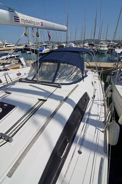 Book yachts online - sailboat - Beneteau Oceanis 43 - Mataa - rent