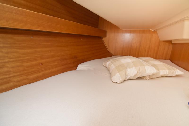 Book yachts online - sailboat - Elan 344 Impression - Amazone - rent