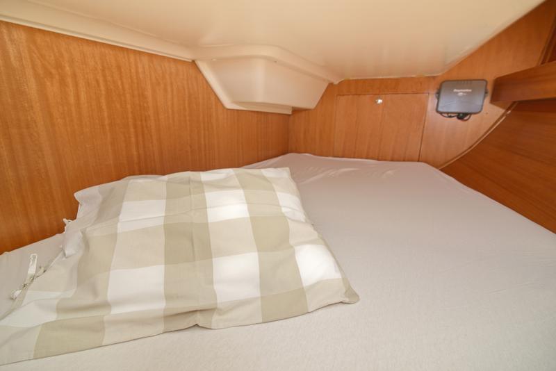 Book yachts online - sailboat - Elan 344 Impression - Amazone - rent