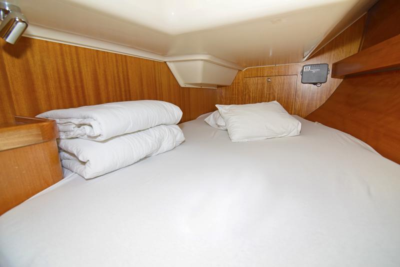 Book yachts online - sailboat - Elan 344 Impression - Rosa - rent
